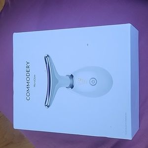 Commodery Microglow Handset Face Lift Device, Red Light Therapy for Face, Skin B